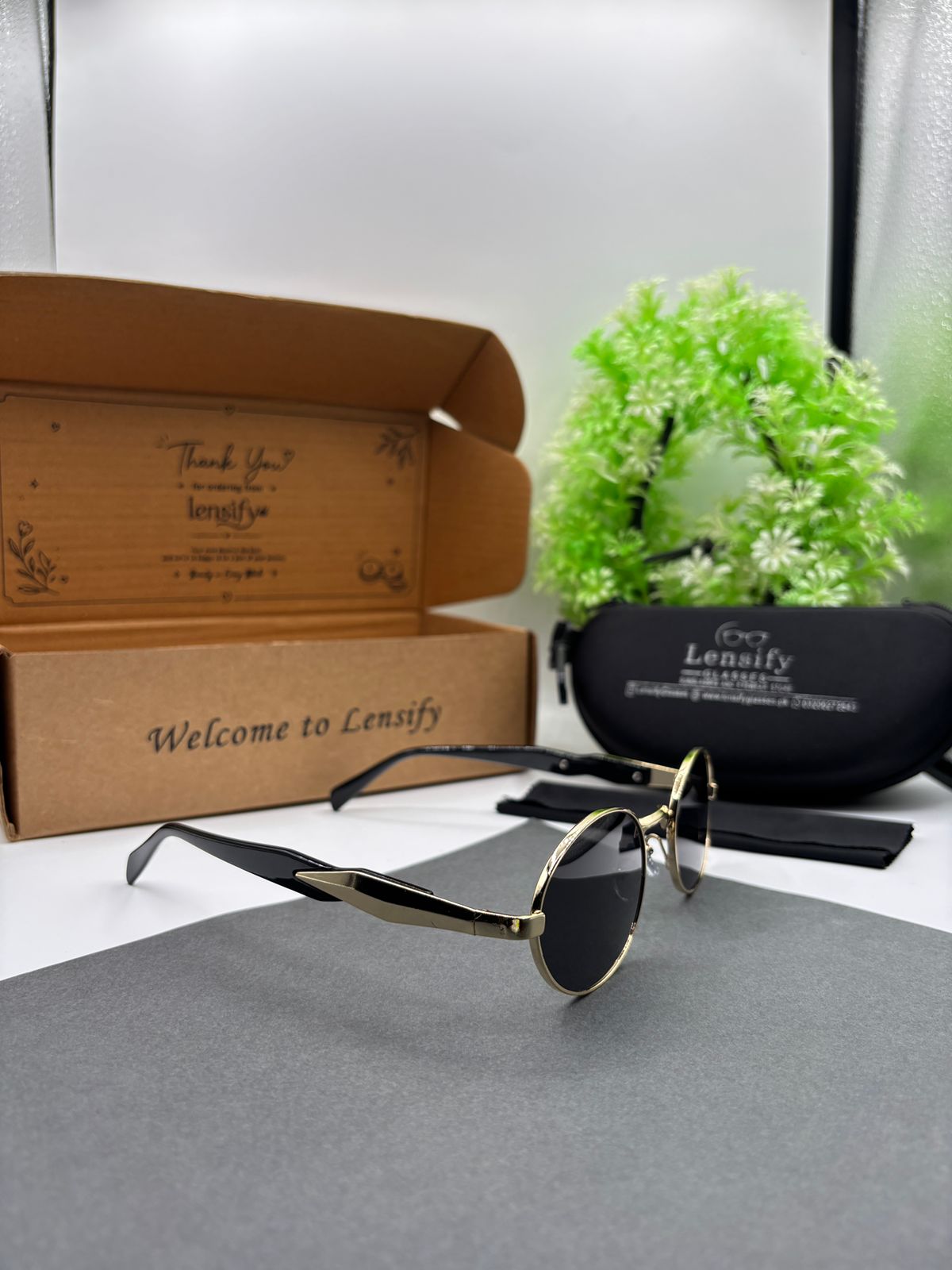 PRADA AVIATOR