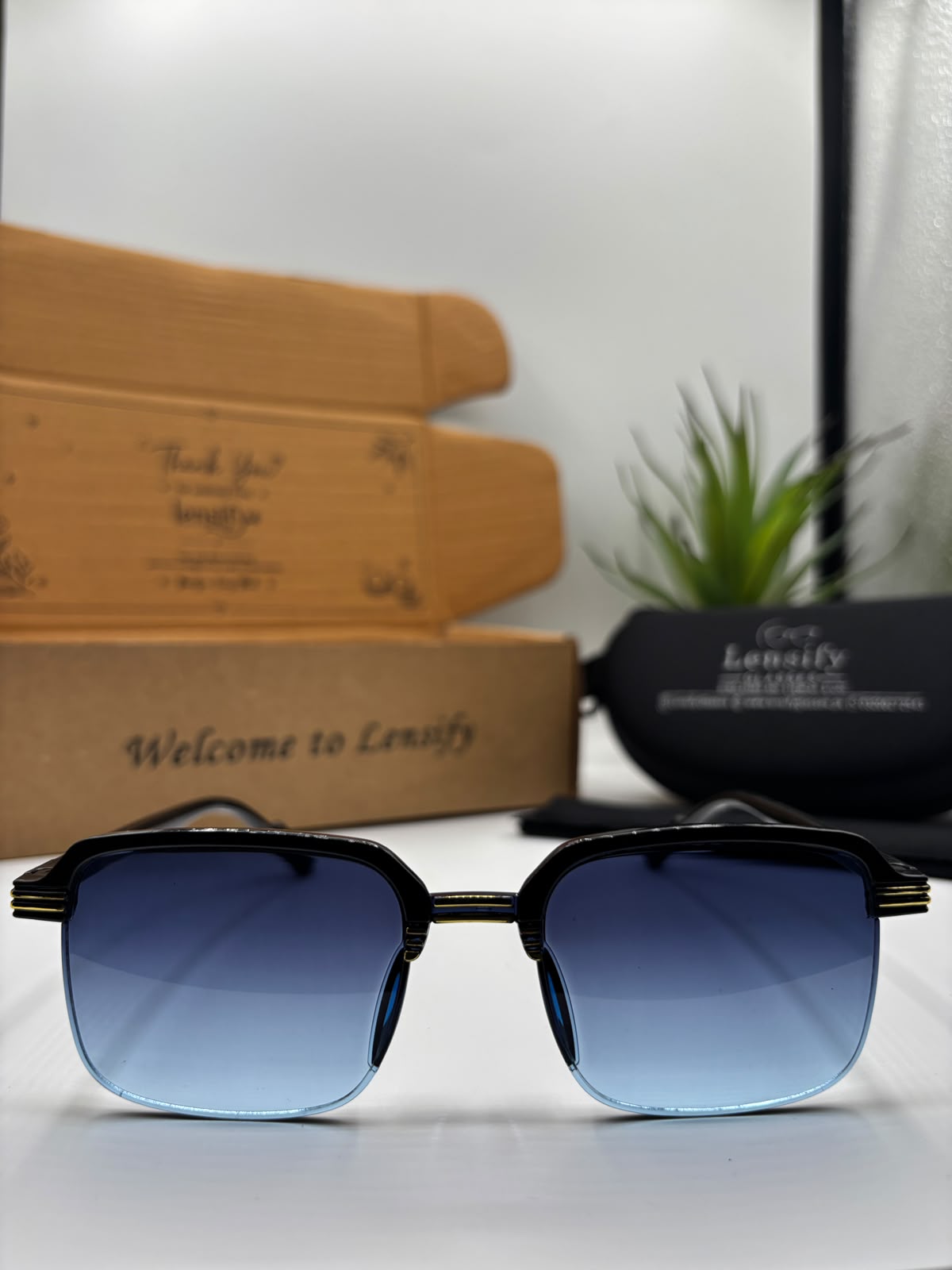 NERO SQUARE RIMLESS