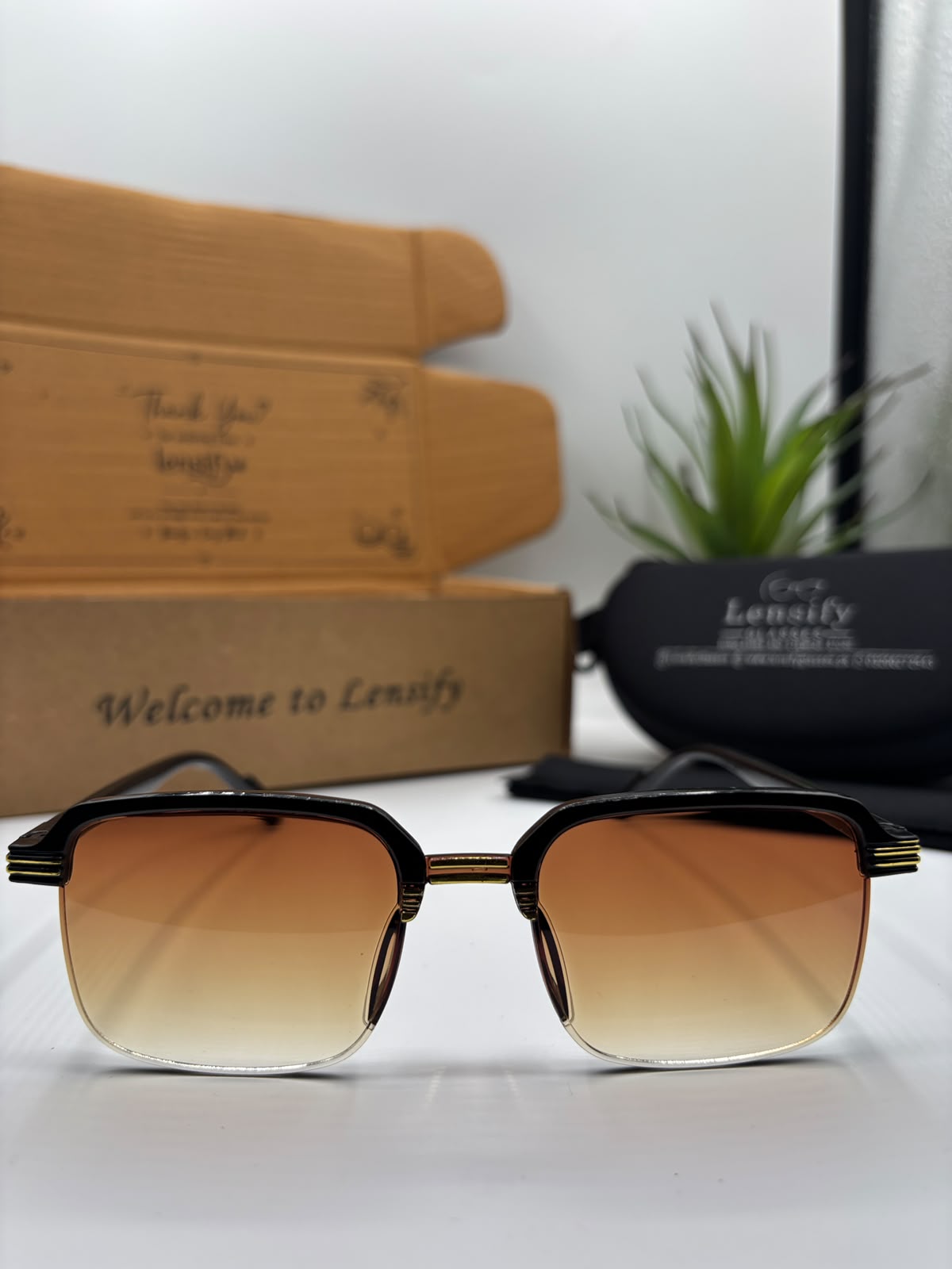 NERO SQUARE RIMLESS
